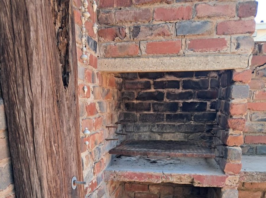 To Let  Bedroom Property for Rent in Fichardt Park Free State